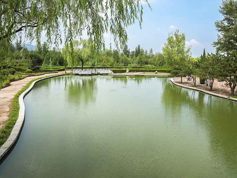 中华永久陵园在哪（中华永久陵园距离官厅水库近吗）
