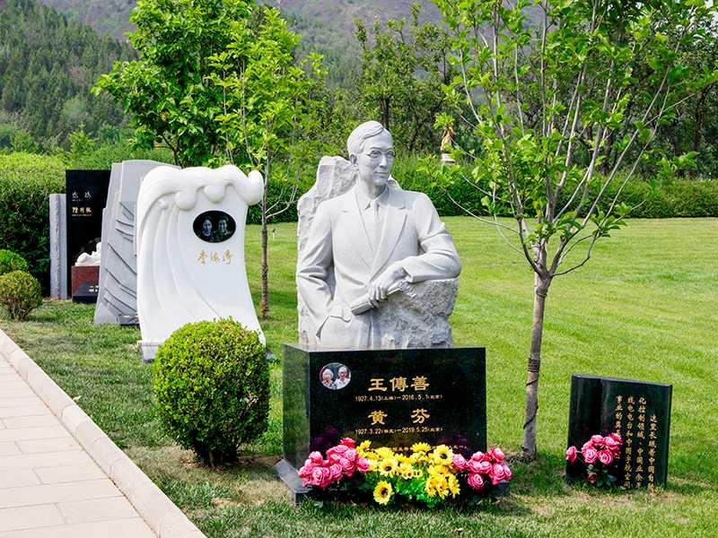 天寿陵园和景仰园谁的更好（两个陵园如何选择）